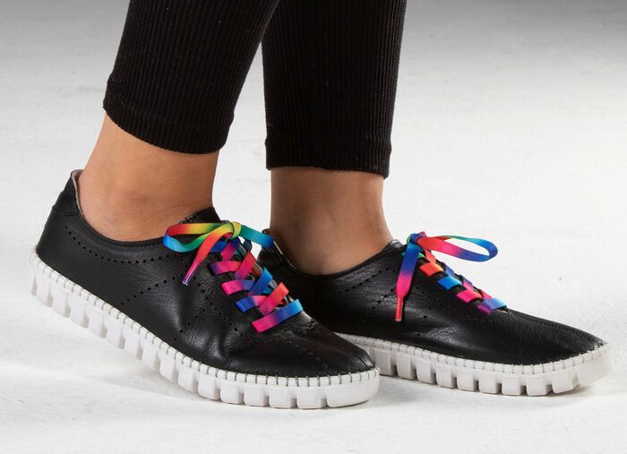 Gemini Schn&uuml;rschuh mit Schn&uuml;rsenkel in Regenbogen-Farben SCHWARZ