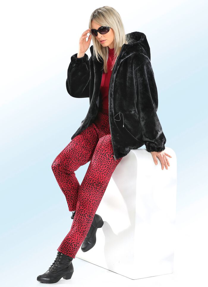 Hose in aktueller Animal-Dessinierung 