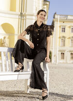 Spitzenbluse mit Hemdkragen 