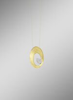 Eleganter Blickfang: Anhänger mit 11 Brillanten 