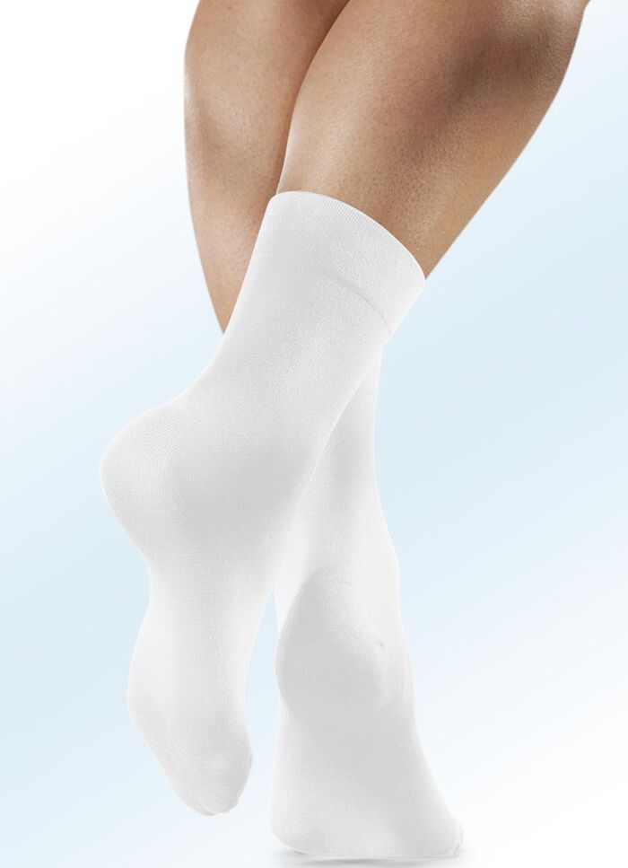Rogo 4 Paar Socken mit extra weitem Schaft 4X WEISS 
