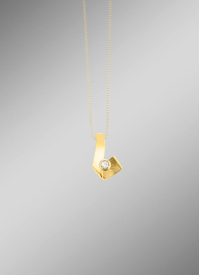 Anh&auml;nger mit Brillant 