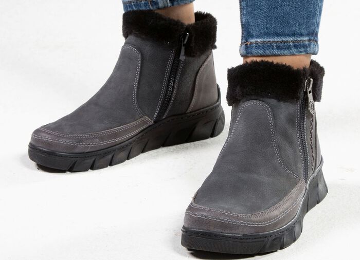 ELENA EDEN-Bootie mit schwarzem Pl&uuml;schkragen 