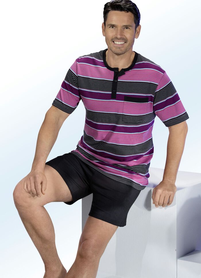 Shorty aus BIO-Baumwolle mit garngefärbtem Ringeldessin, Knopfleiste und Brusttasche 