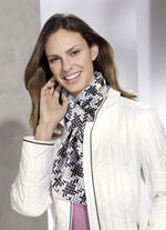 Schal mit grafischem Dessin 