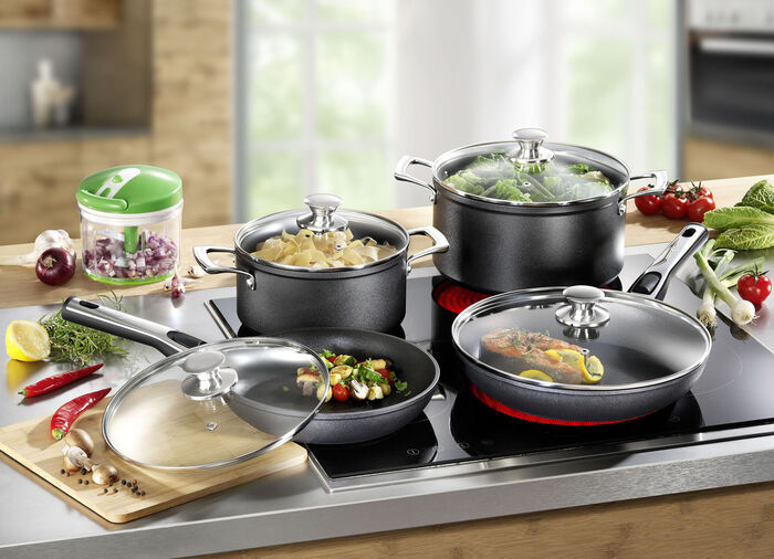 Genius Cerafit-Plasma Kochserie mit revolutionärer Plasmabeschichtung SCHWARZ