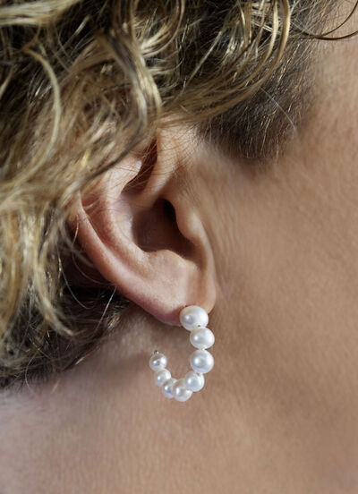 Elegante Creolen mit Süsswasser-Zuchtperlen 