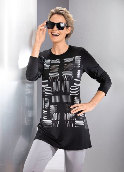 Longshirt mit kontrastfarbenem Druck 