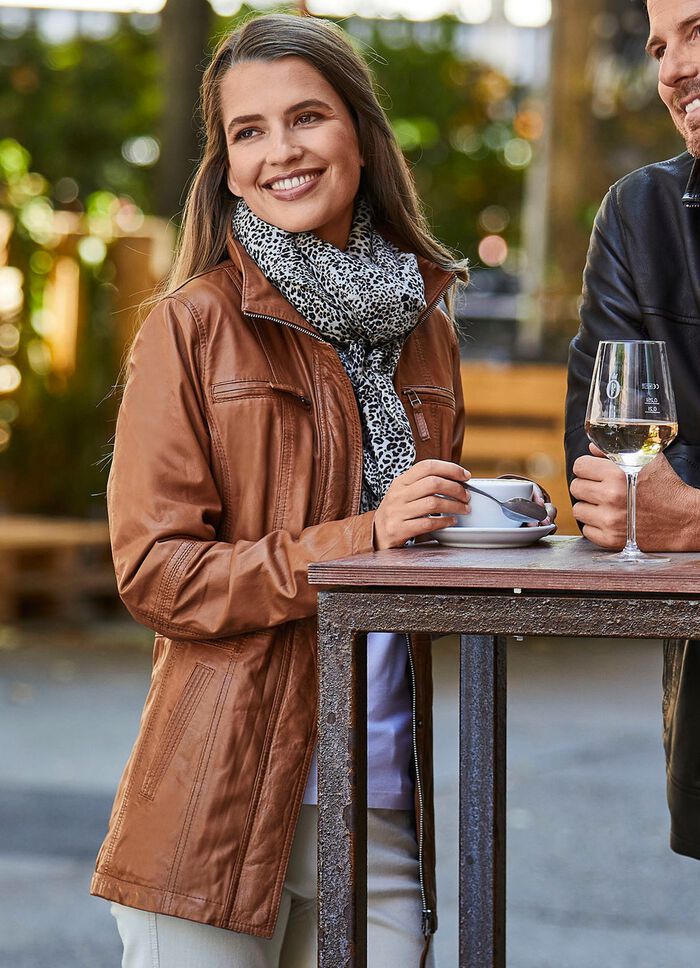 Lederjacke mit einer Innentasche 