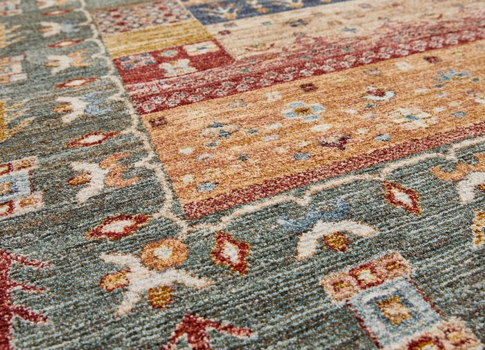 Br&uuml;cken und Teppiche mit Textil-R&uuml;ckseite GR&Uuml;N-MULTICOLOR