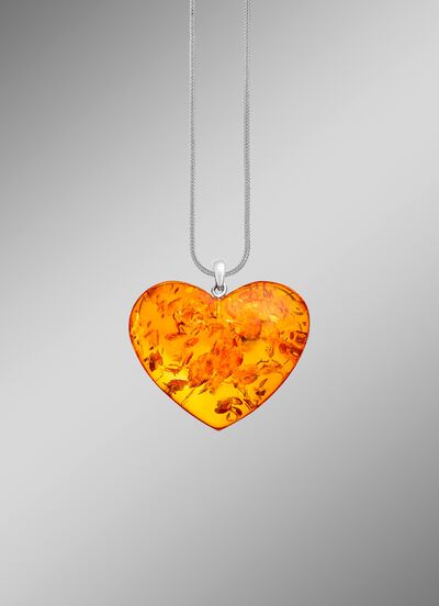 Grosser Herz-Anh&auml;nger mit echt Bernstein 