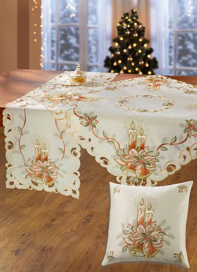 Festlich bestickte Tisch- und Raumdekoration 