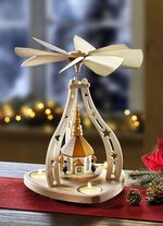 &laquo;ZEIDLER&raquo; Tischpyramide aus dem Erzgebige 