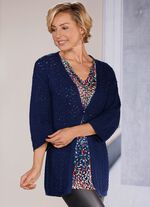 Strickjacke in raffiniertem Ajourmuster 
