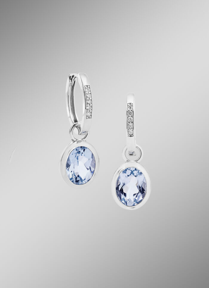 Schicke Ohrringe mit beh. Blautopas und synth. Zirkonia 