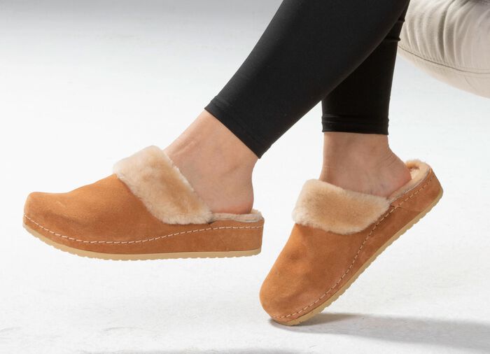 Mubb, warme Damen-Hausschuhe, Weite H, mit Lammfell CAMEL
