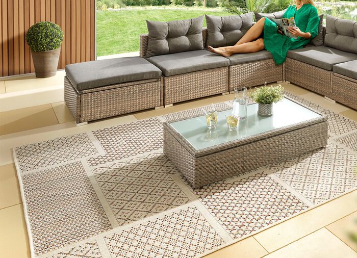 Br&uuml;cken und Teppiche f&uuml;r den Innen- und Au&szlig;enbereich 