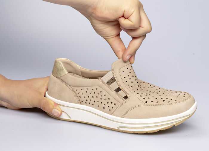 Bequemer Halbschuh mit Soft-Touch-Sohle