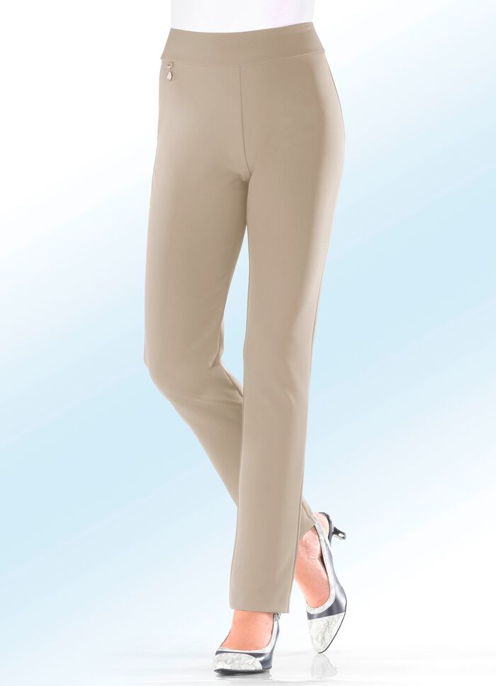 Hose mit eingearbeitetem Shaping-Einsatz 