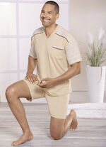 Götting Shorty mit farbig gewachsener Baumwolle und V-Ausschnitt  