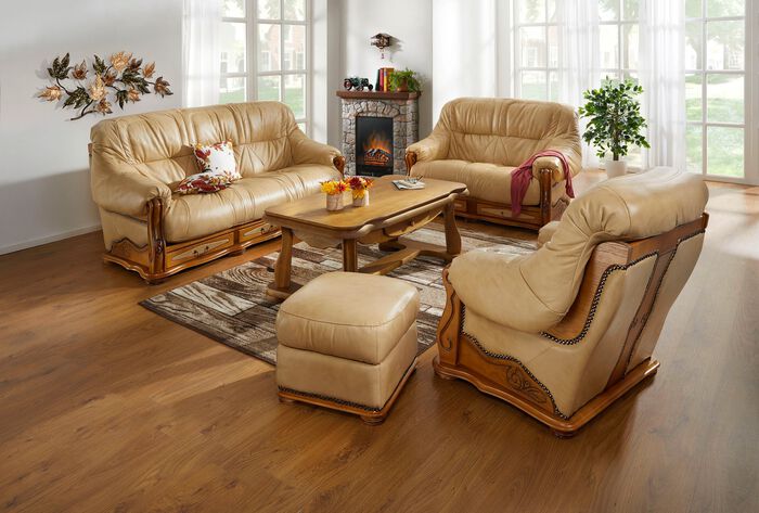 Schwerer Couchtisch in Eiche rustikal 