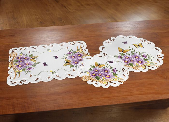 Frühlingshafte Tisch- und Raumdekoration WEISS