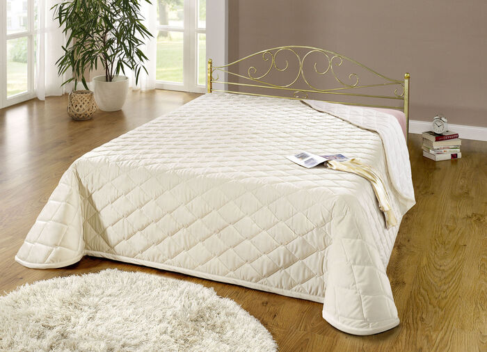 Tagesdecken und Kissenbezüge in edler Samt-Optik CREME