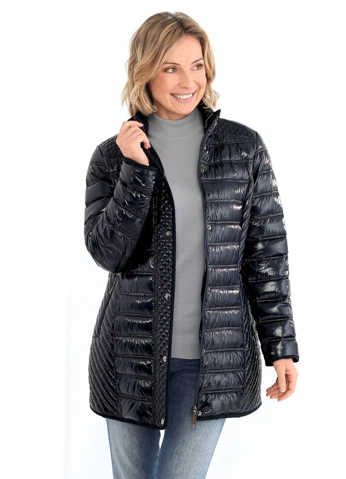 Jacke mit verschiedenen Steppvariationen 