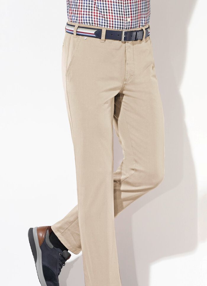 &laquo;Br&uuml;hl&raquo;-Hose mit G&uuml;rtel in 3 Farben 