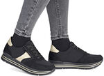 Remonte, trendige Damen-Sneaker, Weite G, mit herausnehmbarem Fussbett SCHWARZ-GOLD