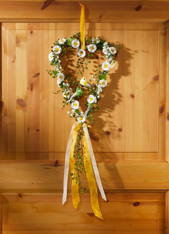 Weidenherz mit Bl&auml;ttern und Margeriten 