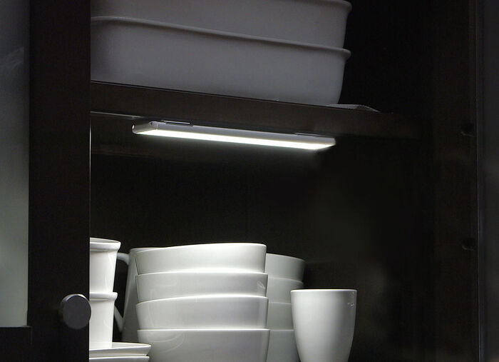 LED-Leuchtleiste von HandyLux mit Bewegungssensor 