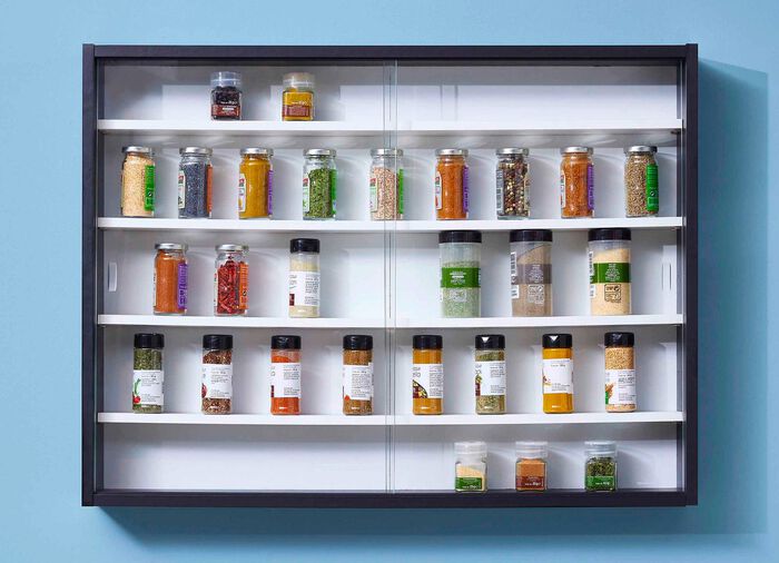 Wandvitrine mit Klarglas-Scheiben 