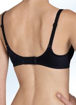 Triumph-Letizia B&uuml;gel-BH mit effektvoller Stickereispitze 