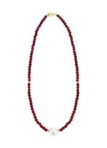 Halskette mit Perlenschimmer und Edelsteinglanz 