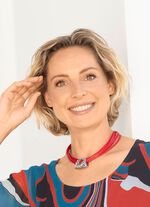 Mehrreihige Textilkette mit rotem Kristallstein 