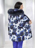 Jacke mit dekorativem Rosendessin 