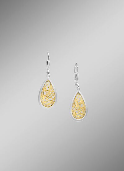 Tropfenf&ouml;rmige Ohrringe mit kunstvollem Bicolor-Design 